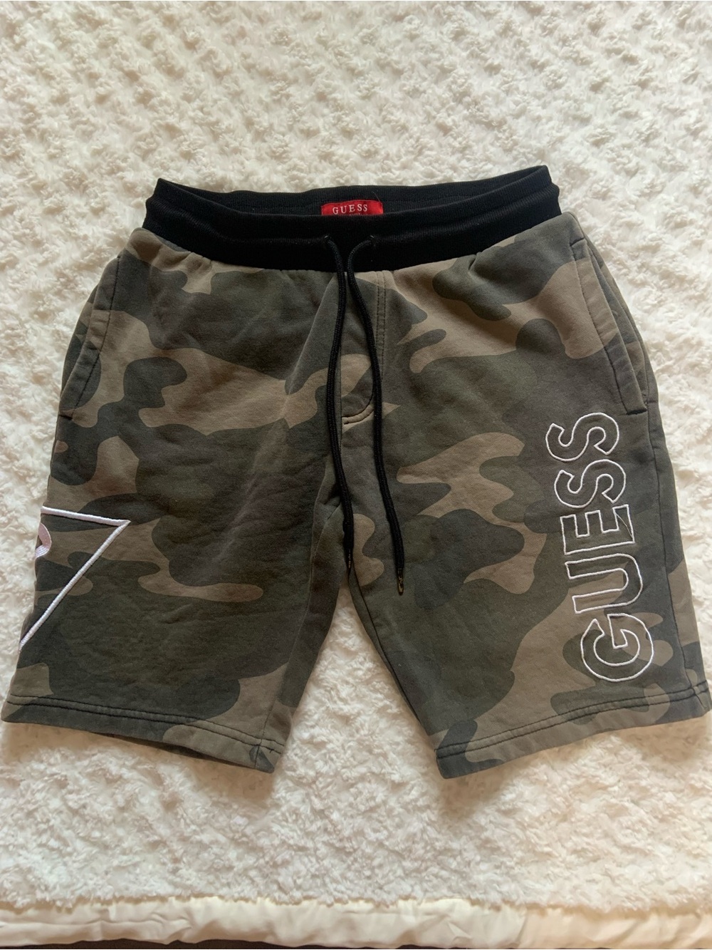 GUESS Men’s Camo Drawstring Athletic Shorts in Olive & Black